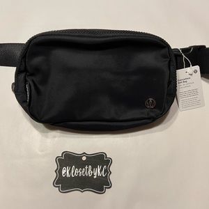 🍋💖 NWT Lululemon Everywhere Belt Bag